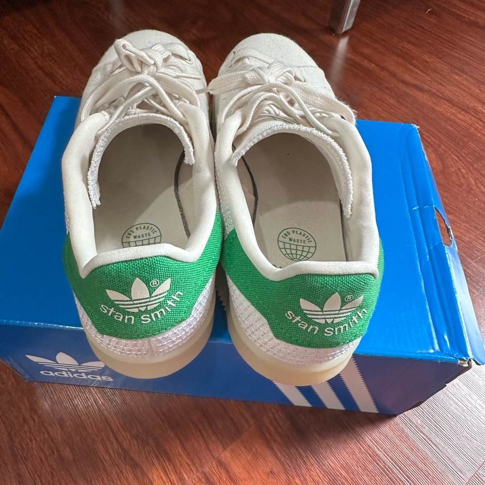 Adidas - Picture 4 of 4